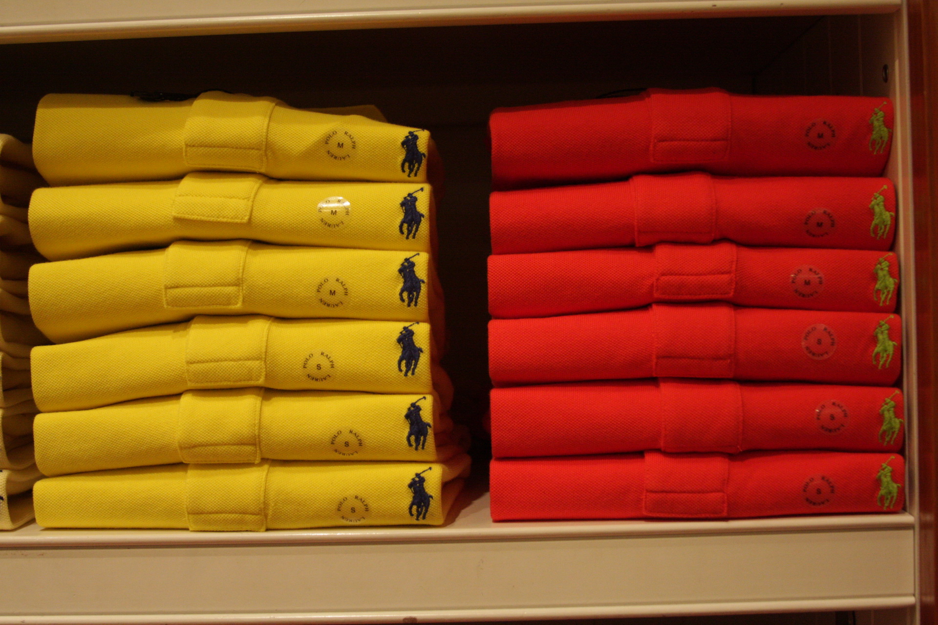 kolor w szafie 